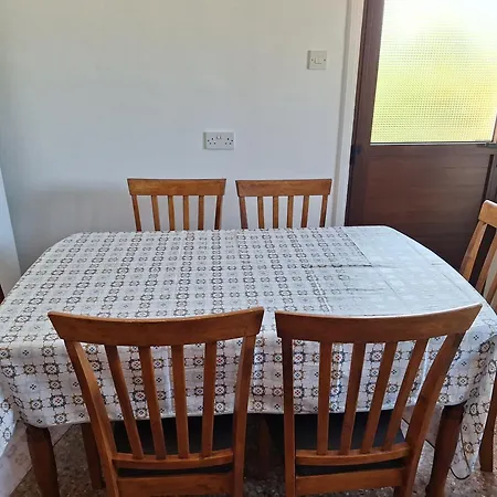 Σπίτι διακοπών Big House In Center Of Protaras, Near