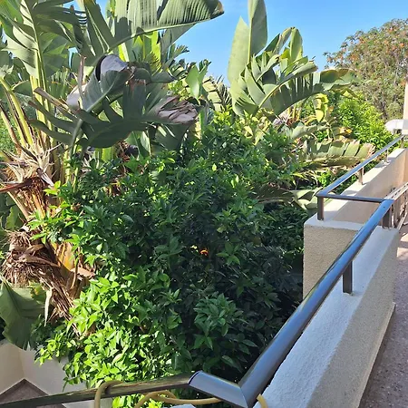 Дом отдыха Big House In Center Of Protaras, Near Протарас