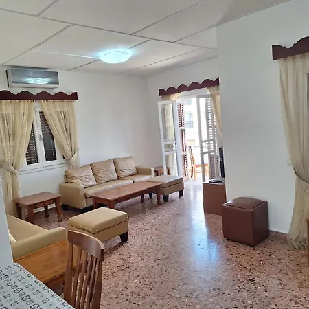 Big House In Center Of Protaras, Near * بروتاراس