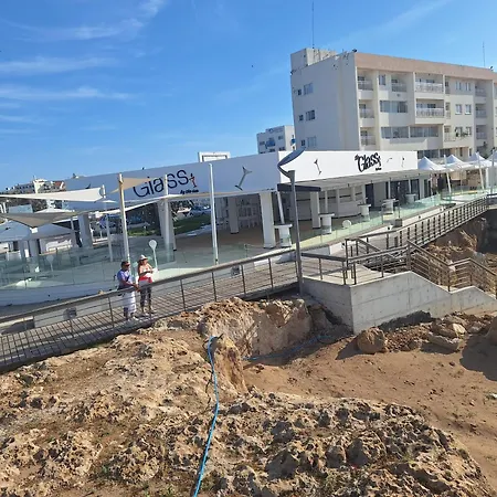 Semesterbostad Big House In Center Of Protaras, Near *