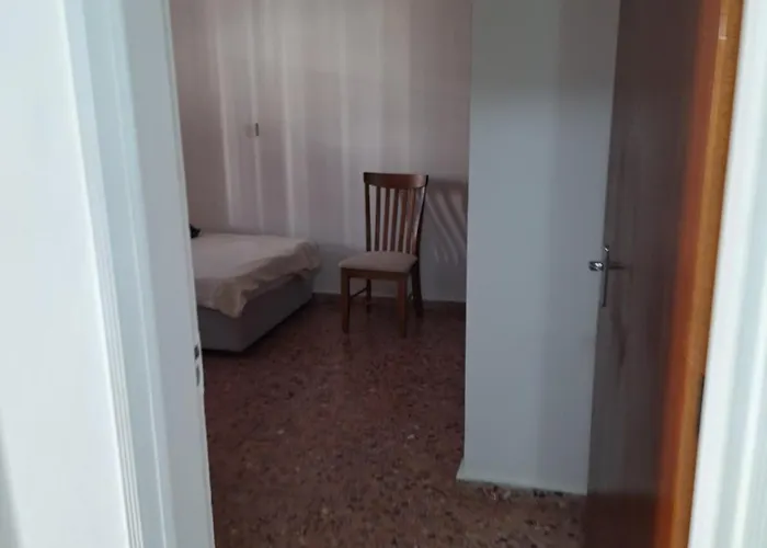 Tatil Evi Big House In Center Of Protaras, Near