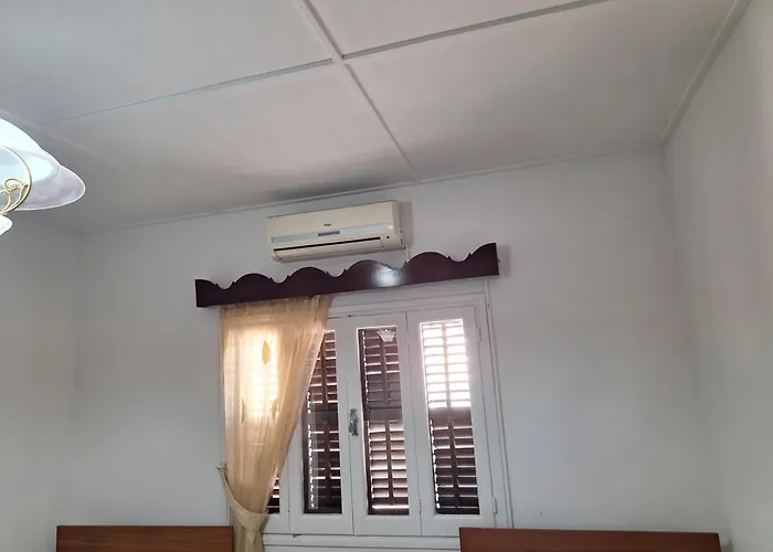 Tatil Evi Big House In Center Of Protaras, Near *