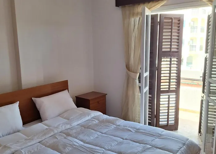 Big House In Center Of Protaras, Near Tatil Evi Protaras