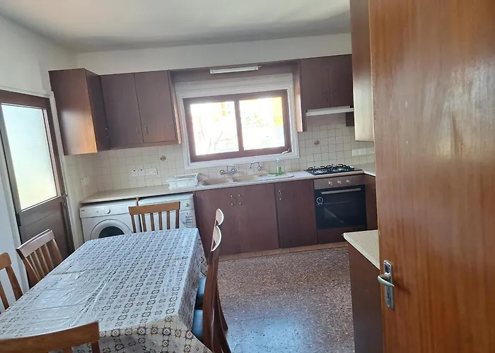 Big House In Center Of Protaras, Near Tatil Evi *