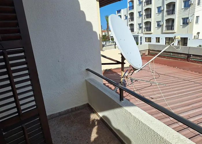 Big House In Center Of Protaras, Near Tatil Evi Protaras