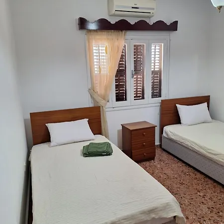 Vakantiehuis Big House In Center Of Protaras, Near